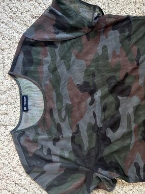 GAP Green Camouflage Sheer Mesh Crew Neck Short Sleeve Tee XL Streetwear Grunge
